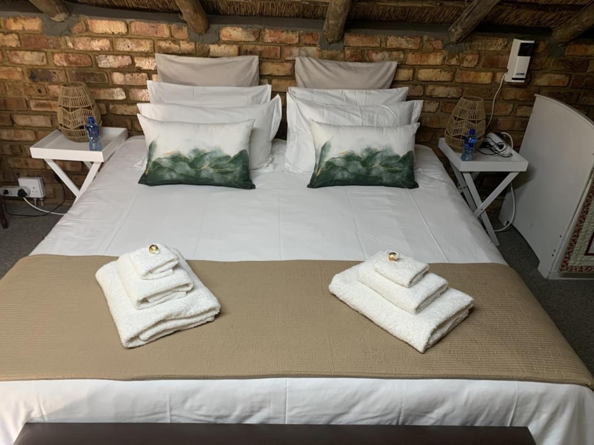 Sunset Guesthouse And Venue Cullinan Meule Экстерьер фото